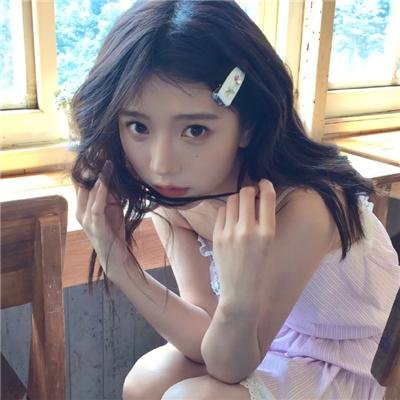 水中的女人